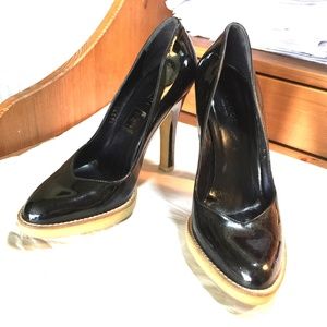 GUCCI PATENT LEATHER BLACK PUMPS WITH BEIGE RUBBER HEELS MADE IN ITALY SIZE 35-5